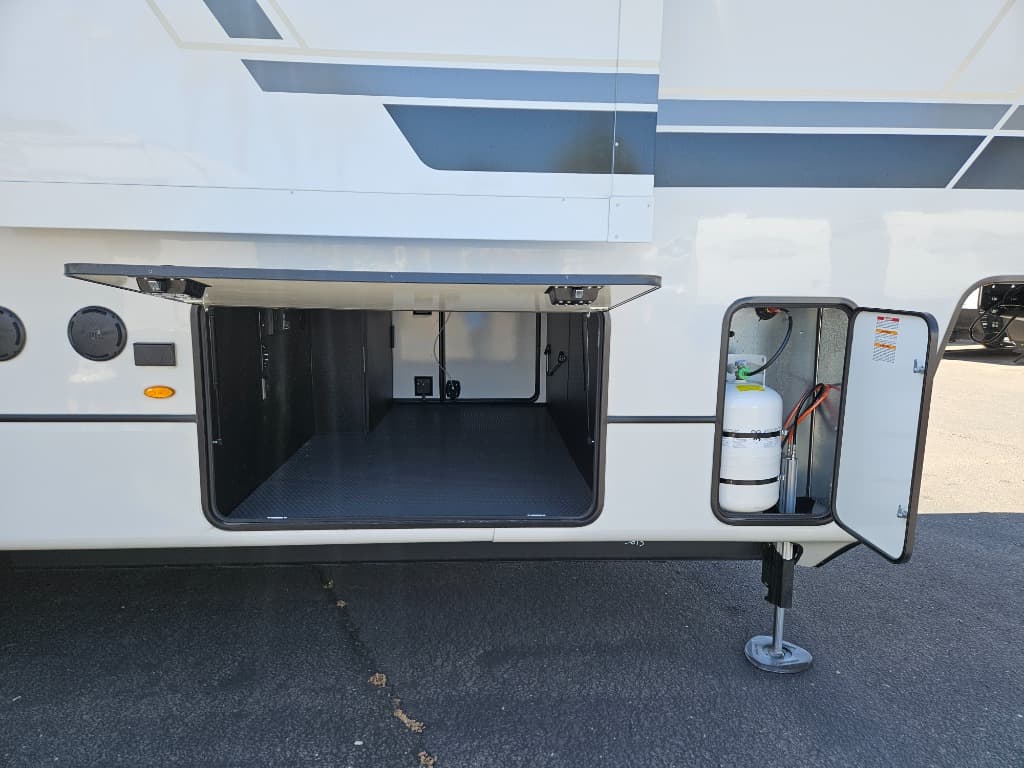 2026 Keystone RV 2026 Keystone RV Montana - thumbnail 54