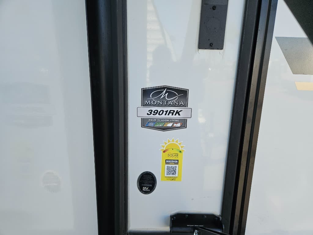 2026 Keystone RV 2026 Keystone RV Montana - thumbnail 60