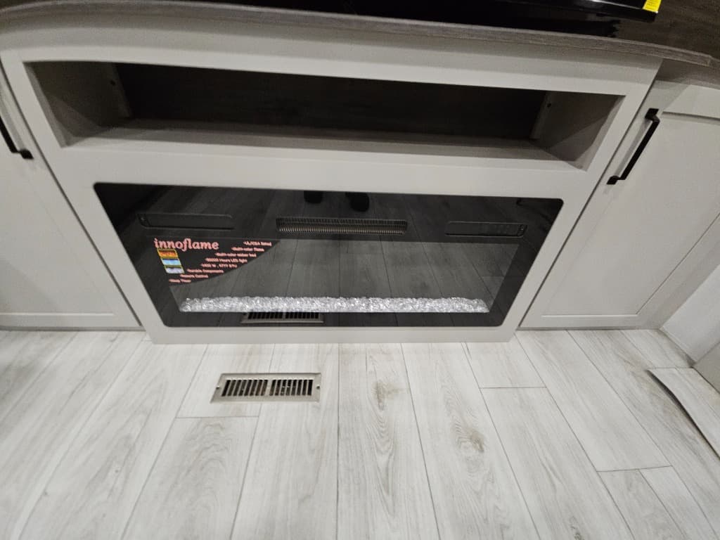 2026 Keystone RV 2026 Keystone RV Montana High Country - thumbnail 17