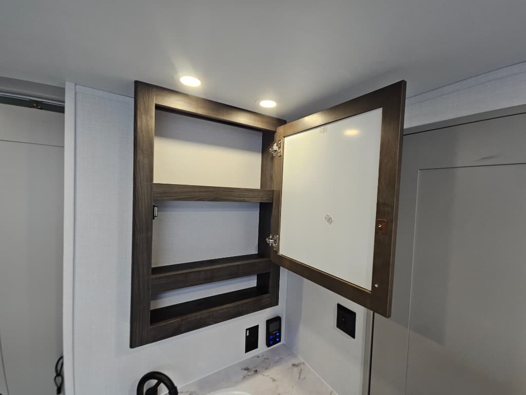 2026 Keystone RV 2026 Keystone RV Montana High Country - thumbnail 43