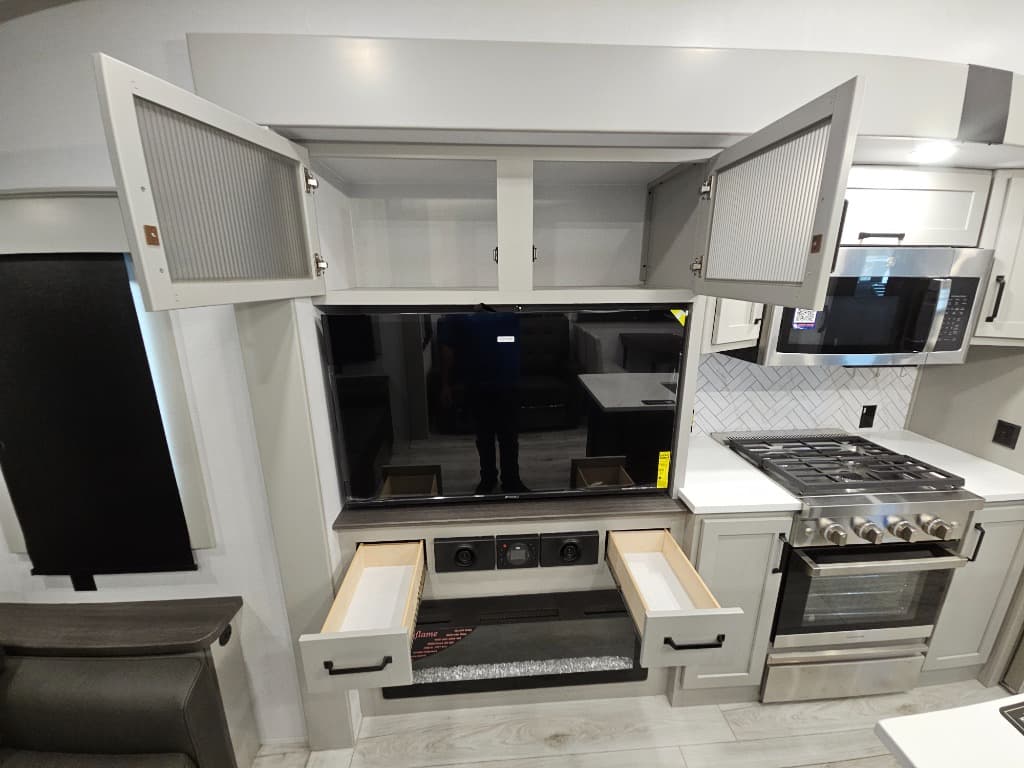 2026 Keystone RV 2026 Keystone RV Montana High Country - thumbnail 20