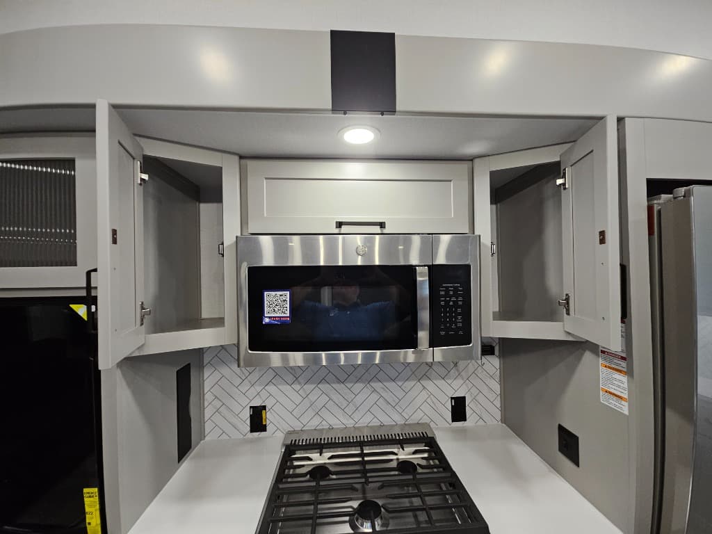 2026 Keystone RV 2026 Keystone RV Montana High Country - thumbnail 27