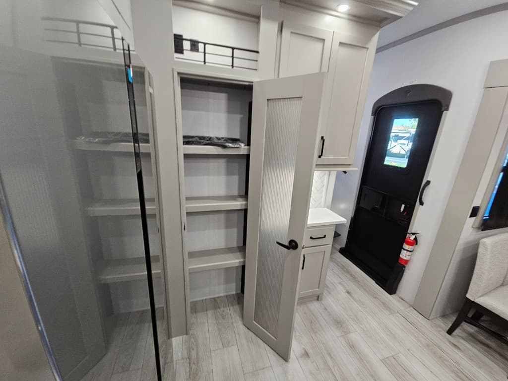 2026 Keystone RV 2026 Keystone RV Montana High Country - thumbnail 35