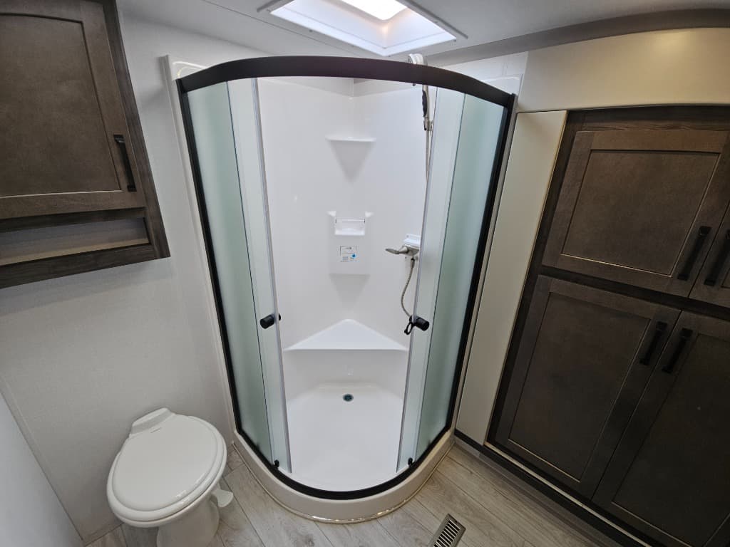 2026 Keystone RV 2026 Keystone RV Montana High Country - thumbnail 40