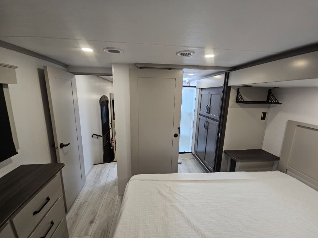 2026 Keystone RV 2026 Keystone RV Montana High Country - thumbnail 51