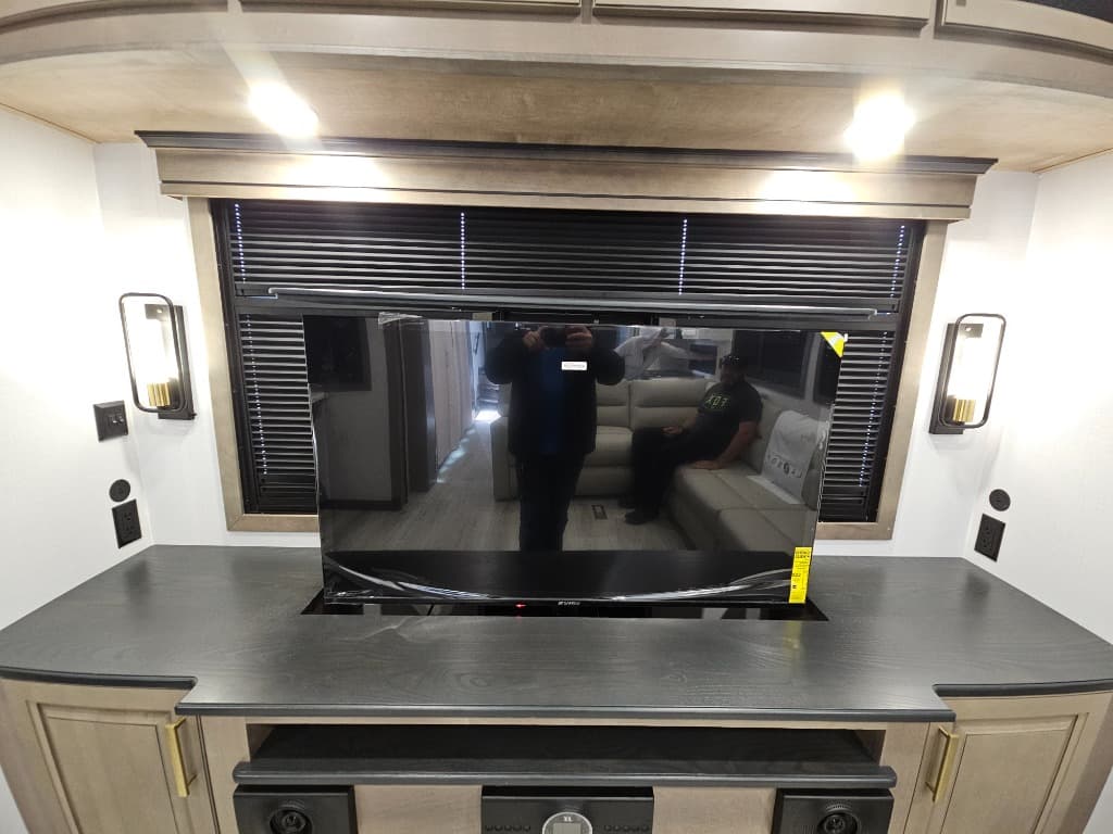 2026 Keystone RV 2026 Keystone RV Montana - thumbnail 20