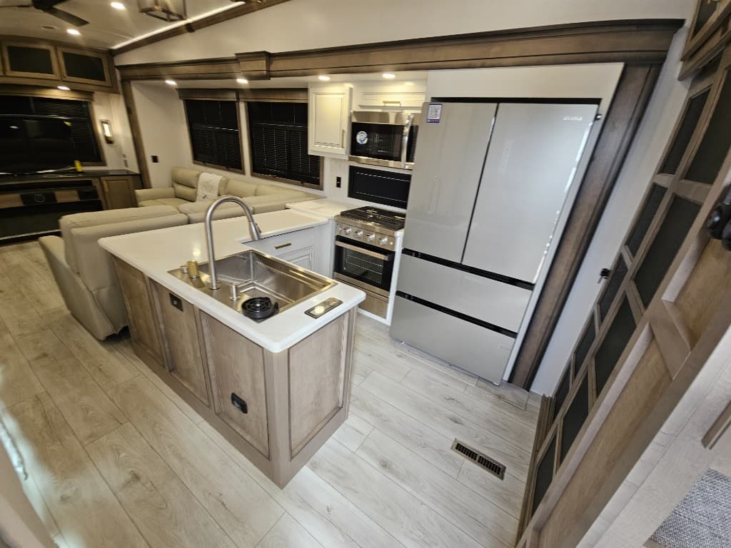 2026 Keystone RV 2026 Keystone RV Montana - thumbnail 23