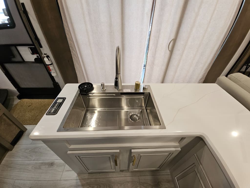 2026 Keystone RV 2026 Keystone RV Montana - thumbnail 32