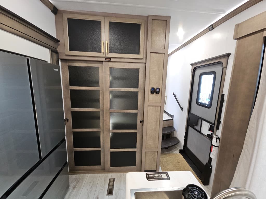 2026 Keystone RV 2026 Keystone RV Montana - thumbnail 33