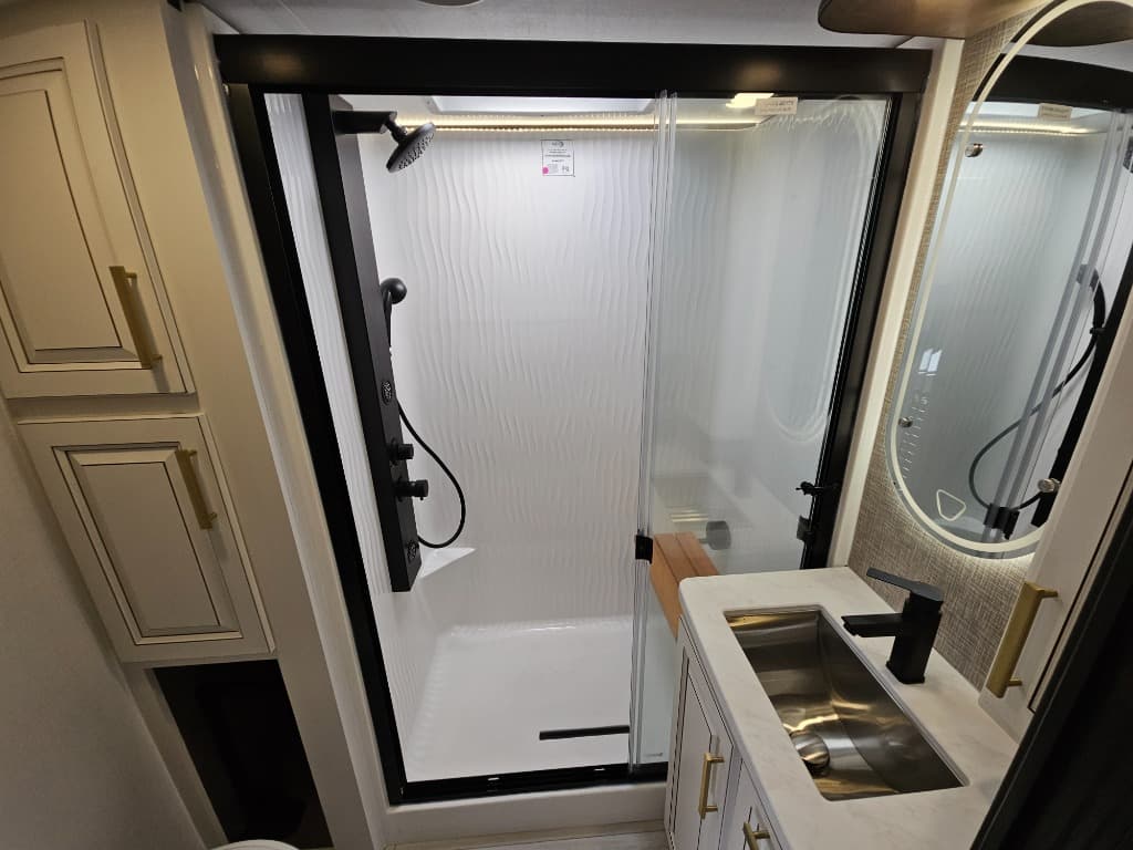 2026 Keystone RV 2026 Keystone RV Montana - thumbnail 41