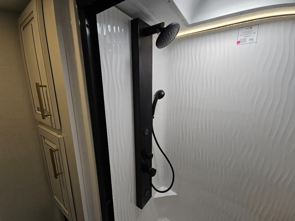 2026 Keystone RV 2026 Keystone RV Montana - thumbnail 42