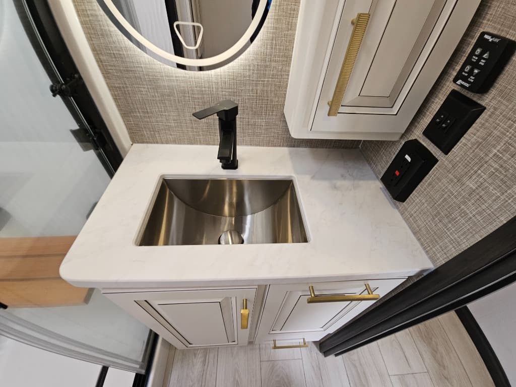 2026 Keystone RV 2026 Keystone RV Montana - thumbnail 47