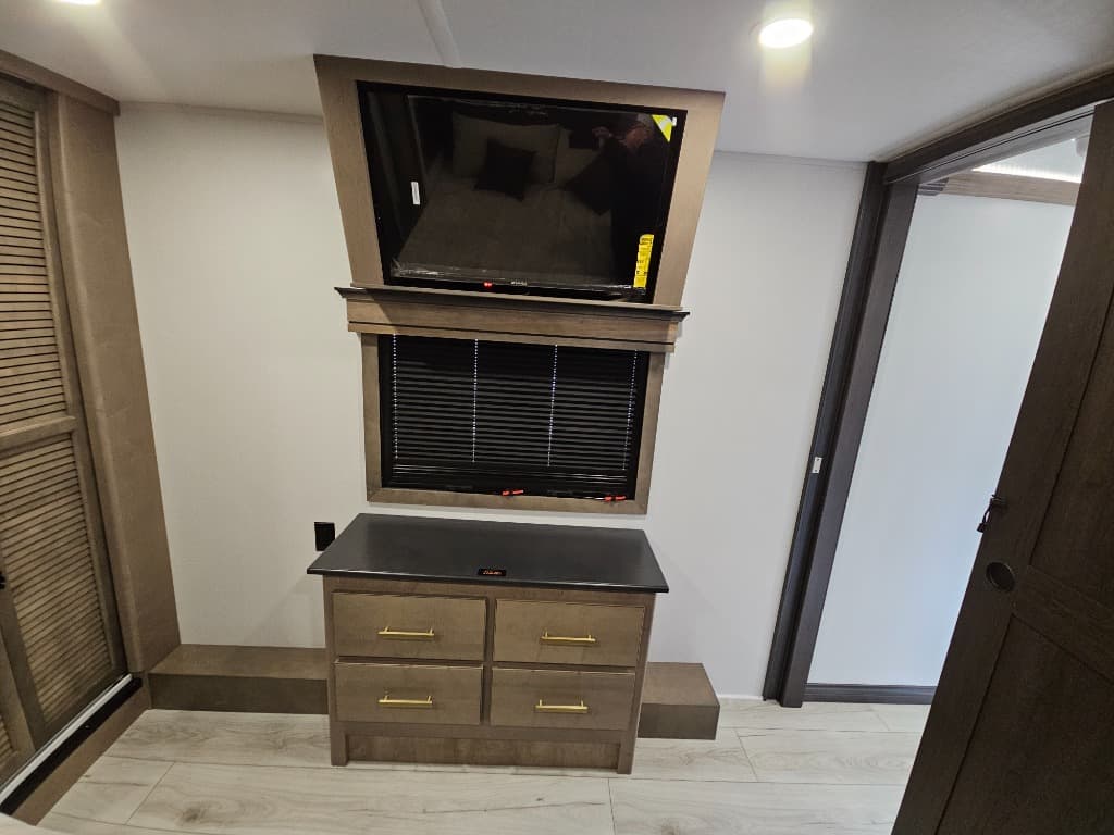 2026 Keystone RV 2026 Keystone RV Montana - thumbnail 55