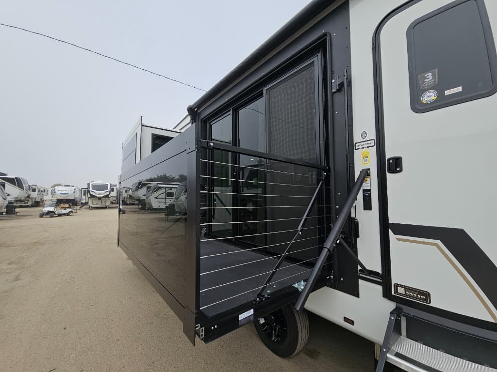 2026 Keystone RV 2026 Keystone RV Montana - thumbnail 65