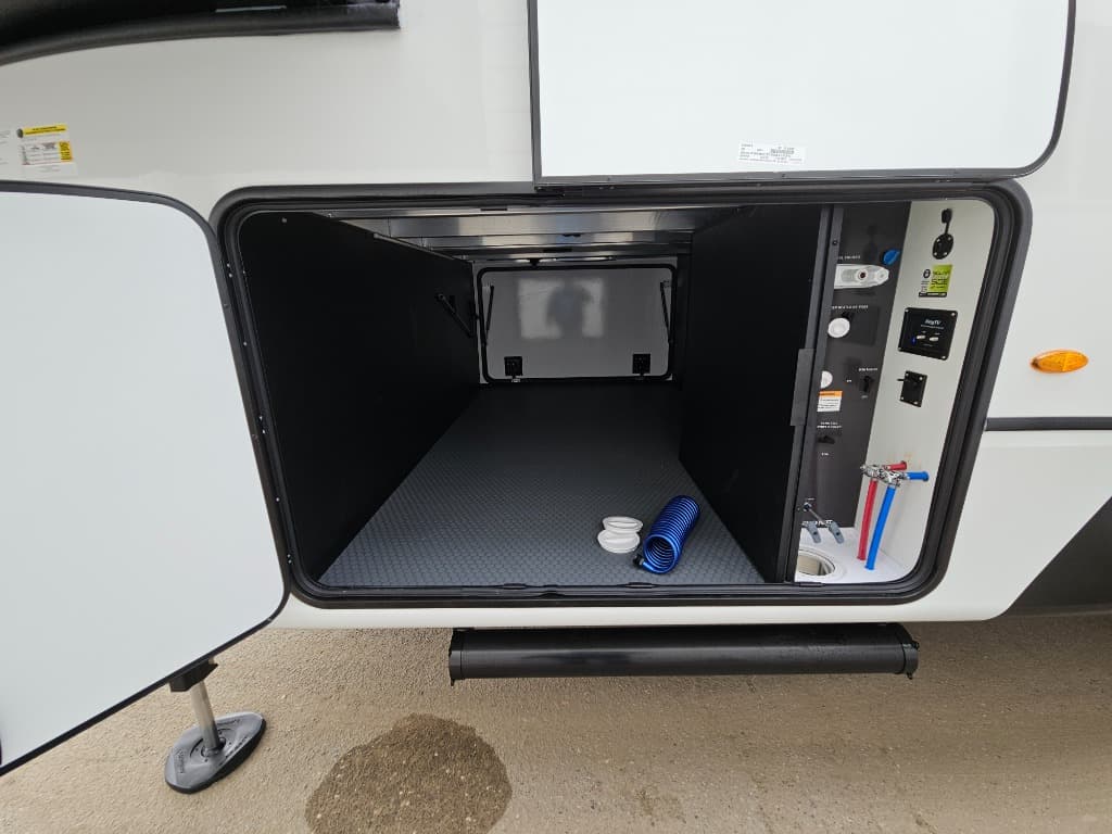 2026 Keystone RV 2026 Keystone RV Montana - thumbnail 69