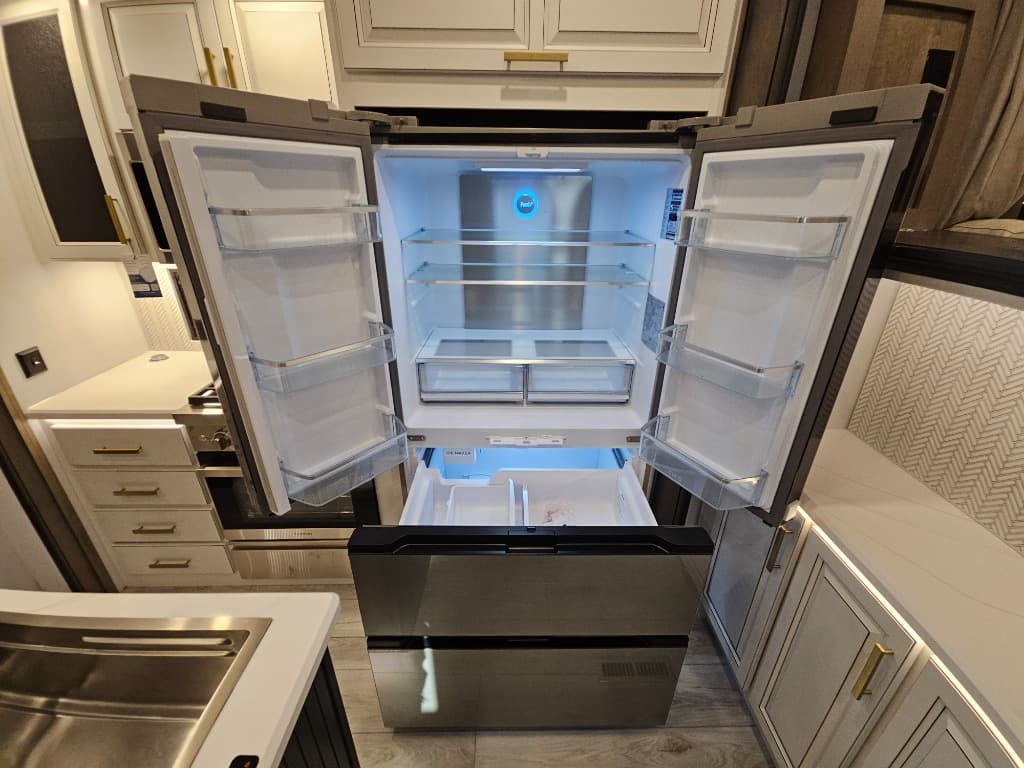 2026 Keystone RV 2026 Keystone RV Montana - thumbnail 31