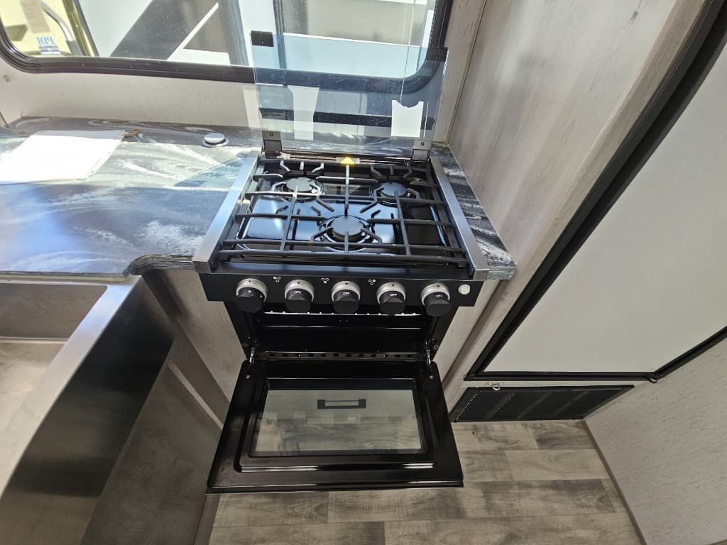 2022 Dutchmen 2022 Dutchmen Kodiak Ultra-Lite - thumbnail 20