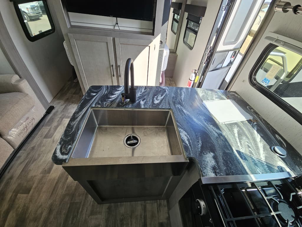 2022 Dutchmen 2022 Dutchmen Kodiak Ultra-Lite - thumbnail 22