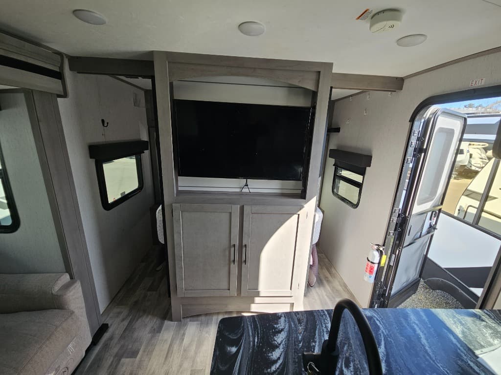 2022 Dutchmen 2022 Dutchmen Kodiak Ultra-Lite - thumbnail 23