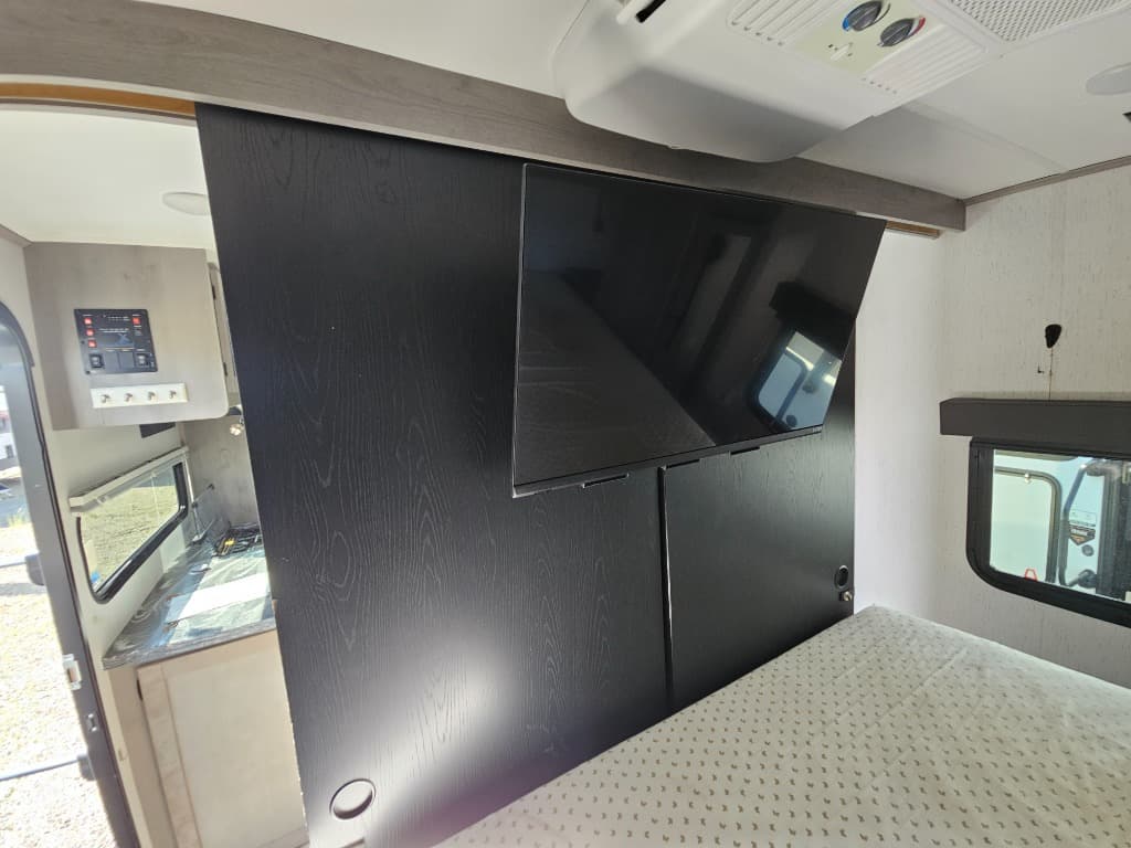 2022 Dutchmen 2022 Dutchmen Kodiak Ultra-Lite - thumbnail 27