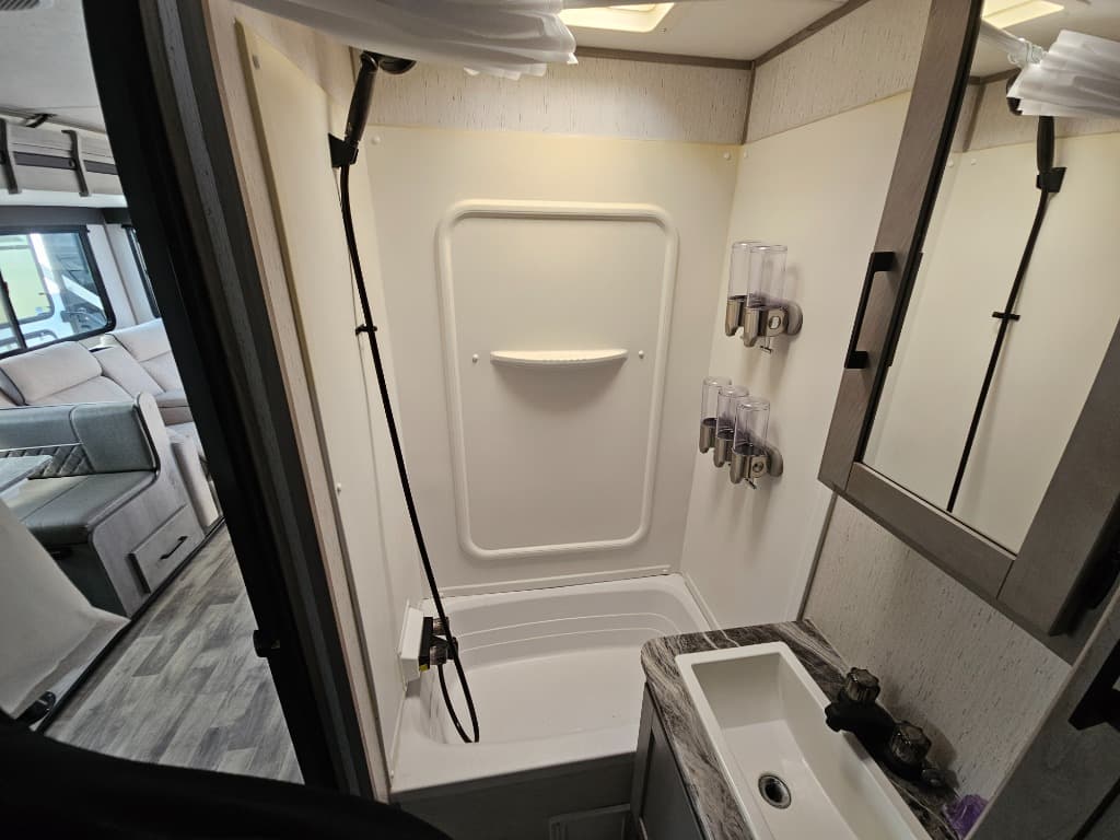 2022 Dutchmen 2022 Dutchmen Kodiak Ultra-Lite - thumbnail 29