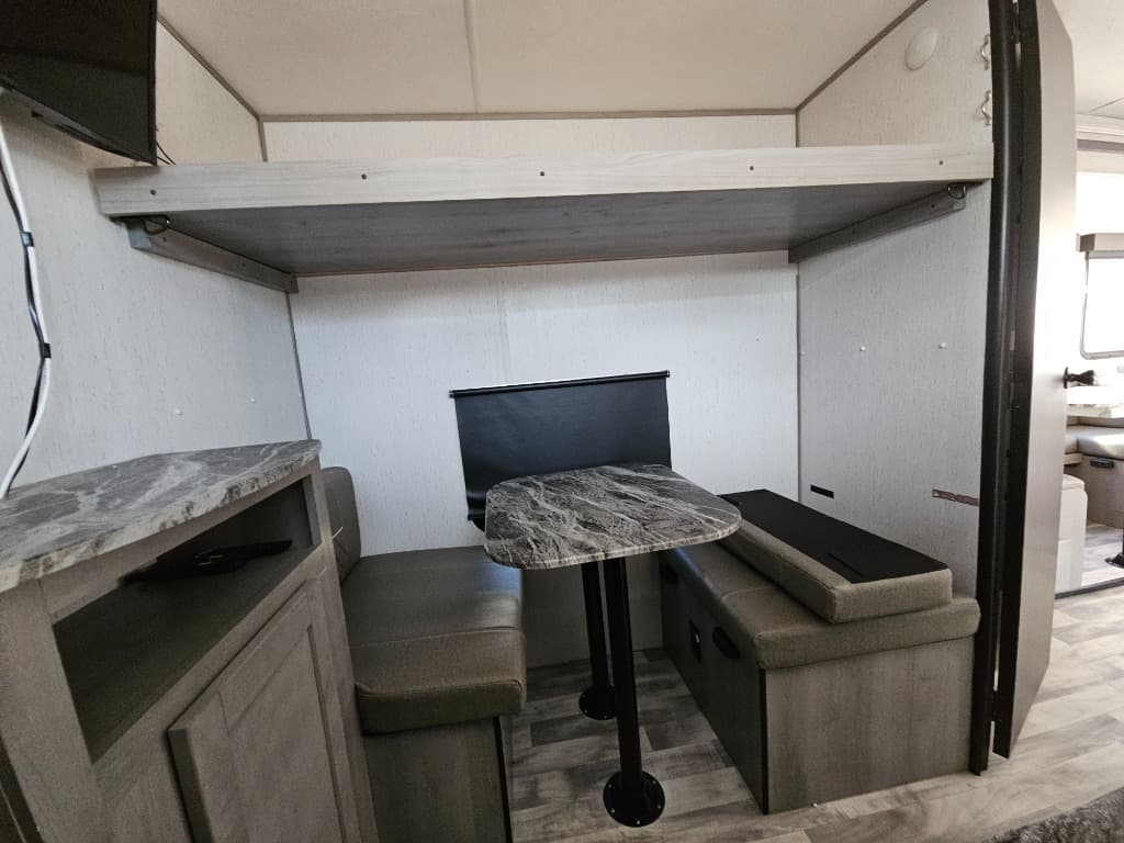 2022 Dutchmen 2022 Dutchmen Kodiak Ultra-Lite - thumbnail 37