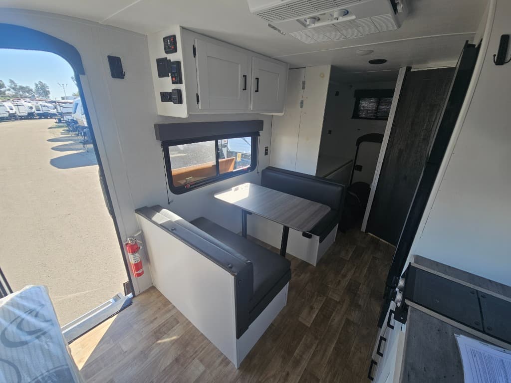 2023 Keystone RV 2023 Keystone RV Hideout - thumbnail 7