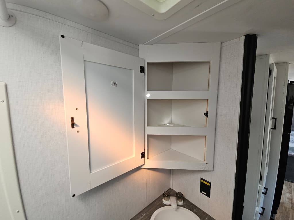 2023 Keystone RV 2023 Keystone RV Hideout - thumbnail 26