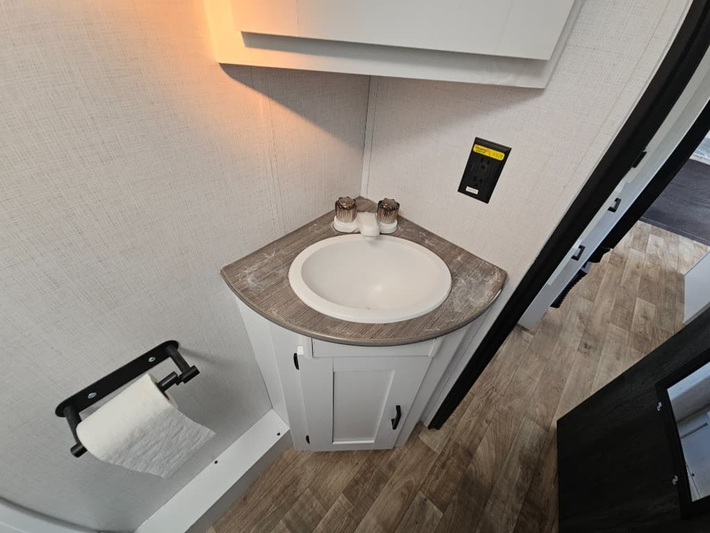 2023 Keystone RV 2023 Keystone RV Hideout - thumbnail 27