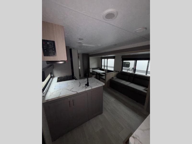 2025 KZ RV 2025 KZ RV Sportsmen - thumbnail 6