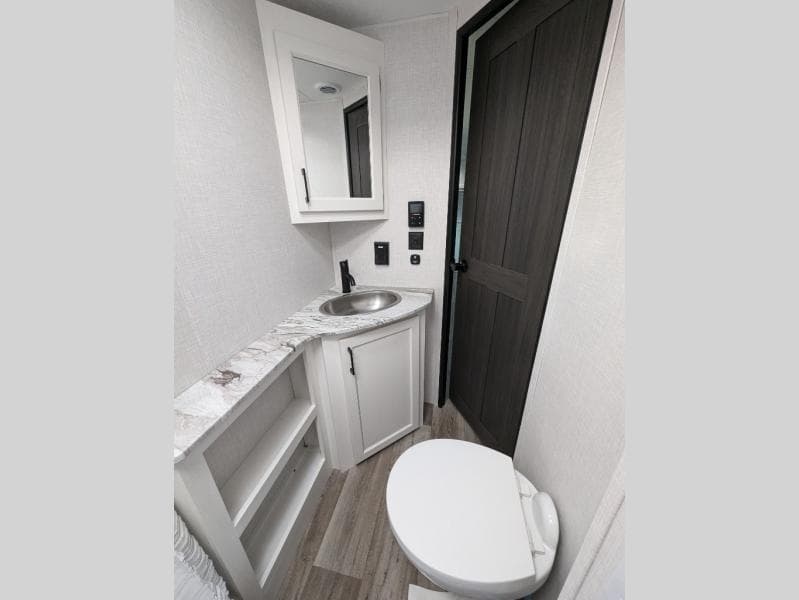 2025 Venture RV 2025 Venture RV Stratus - thumbnail 6