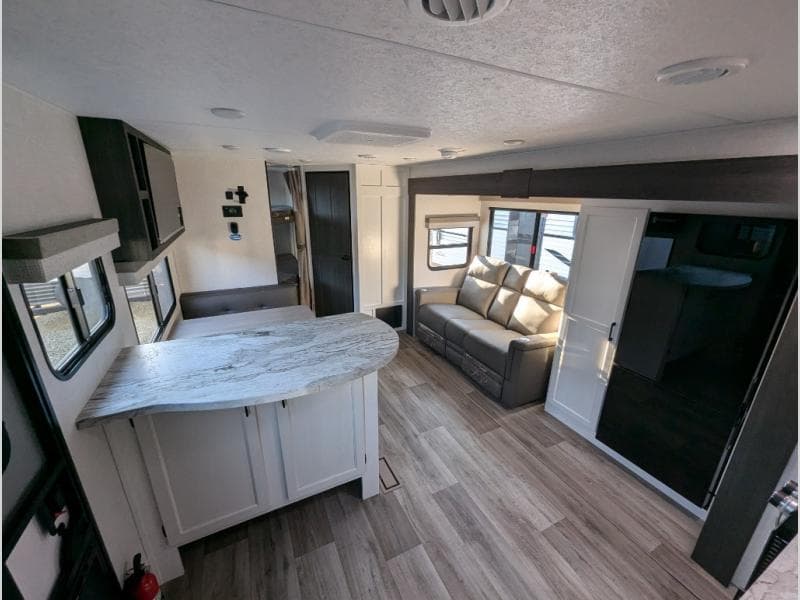 2025 Venture RV 2025 Venture RV Stratus - thumbnail 11