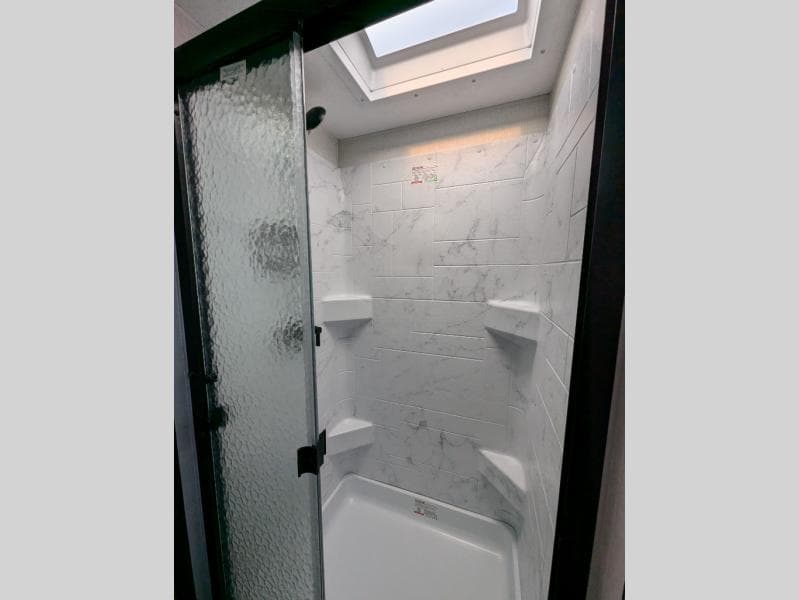 2025 Venture RV 2025 Venture RV SportTrek Touring Edition - thumbnail 10