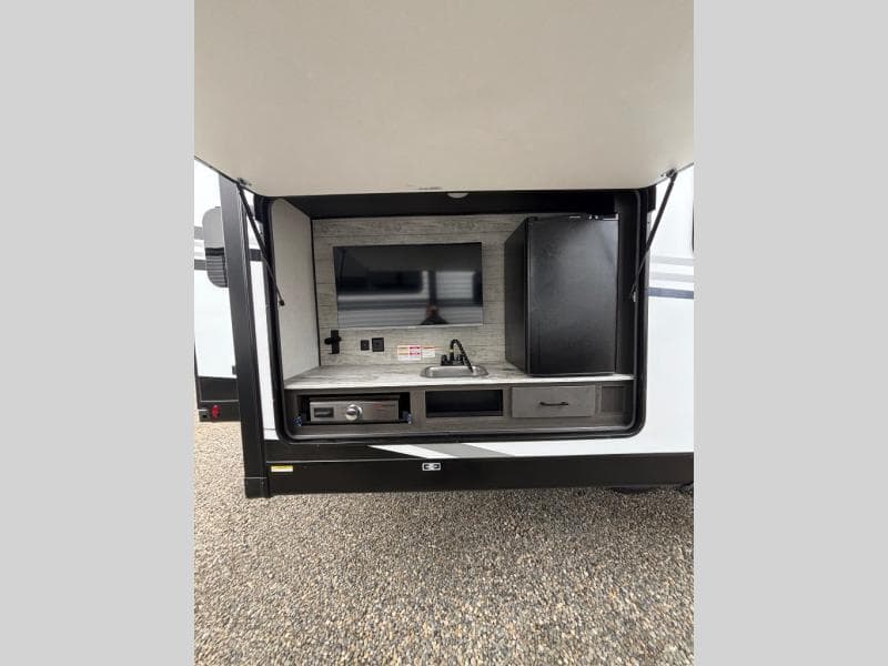 2025 Venture RV 2025 Venture RV SportTrek Touring Edition - thumbnail 12