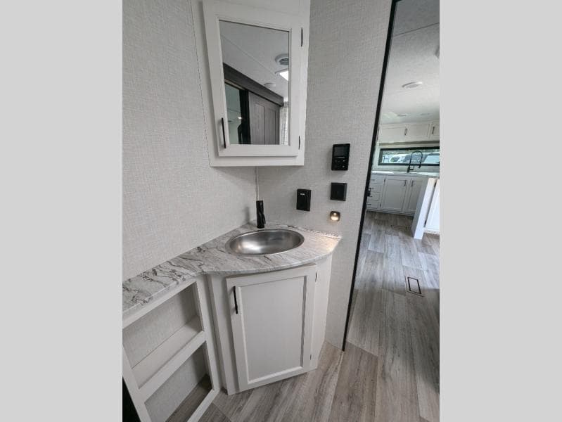 2025 Venture RV 2025 Venture RV Stratus - thumbnail 14