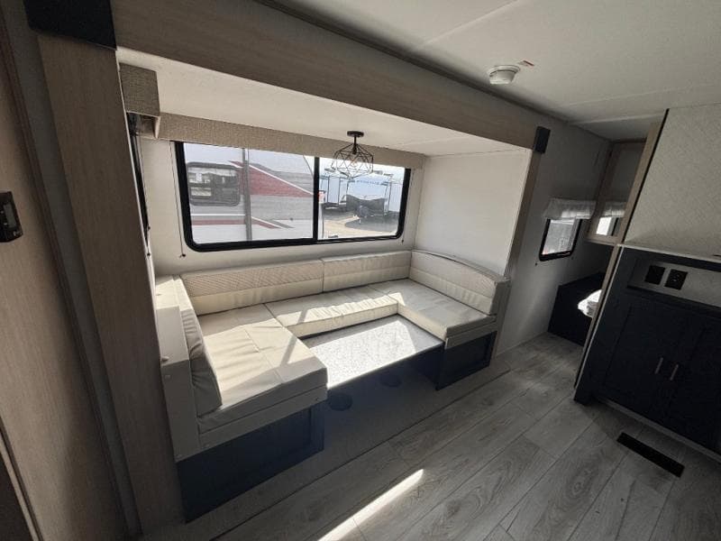 2025 Prime Time RV 2025 Prime Time RV Avenger - thumbnail 3