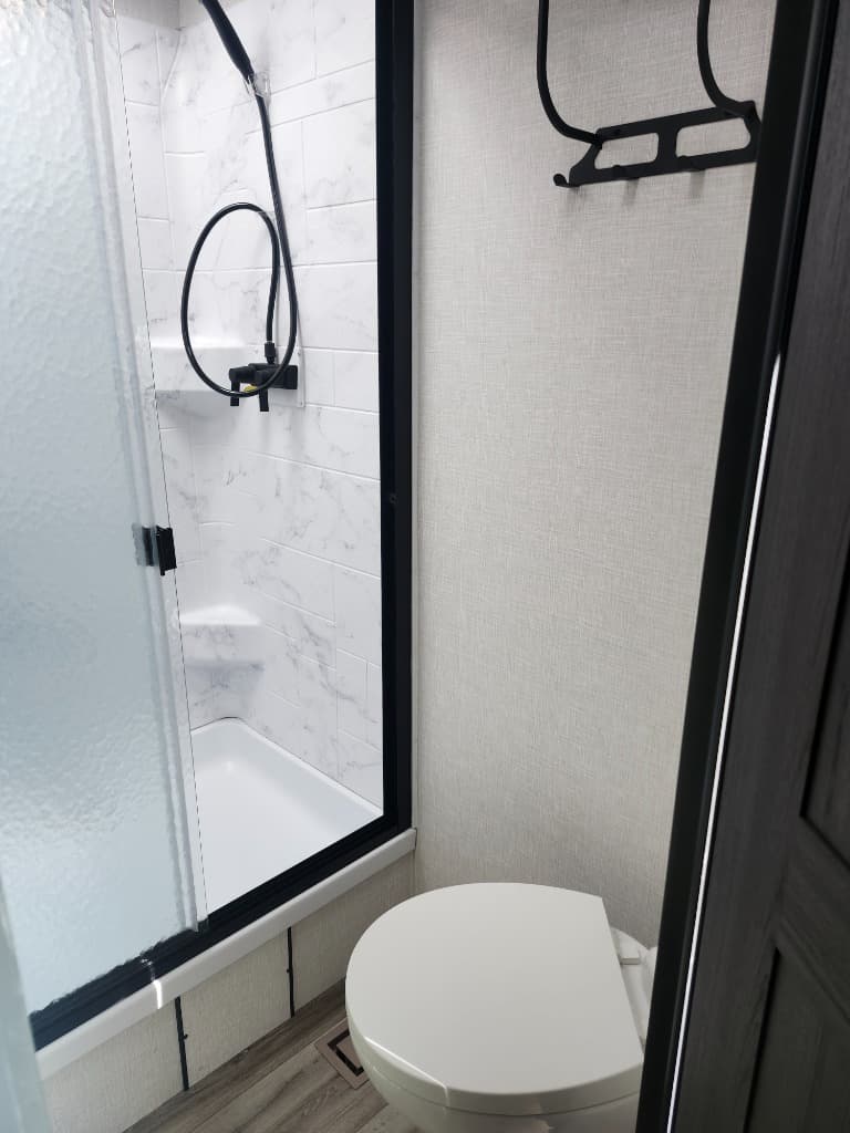 2025 Venture RV 2025 Venture RV SportTrek Touring Edition - thumbnail 15