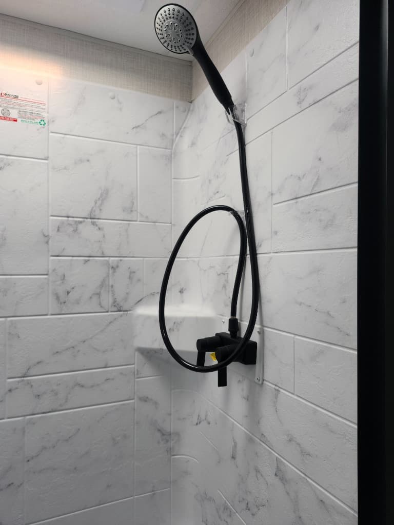 2025 Venture RV 2025 Venture RV SportTrek Touring Edition - thumbnail 16