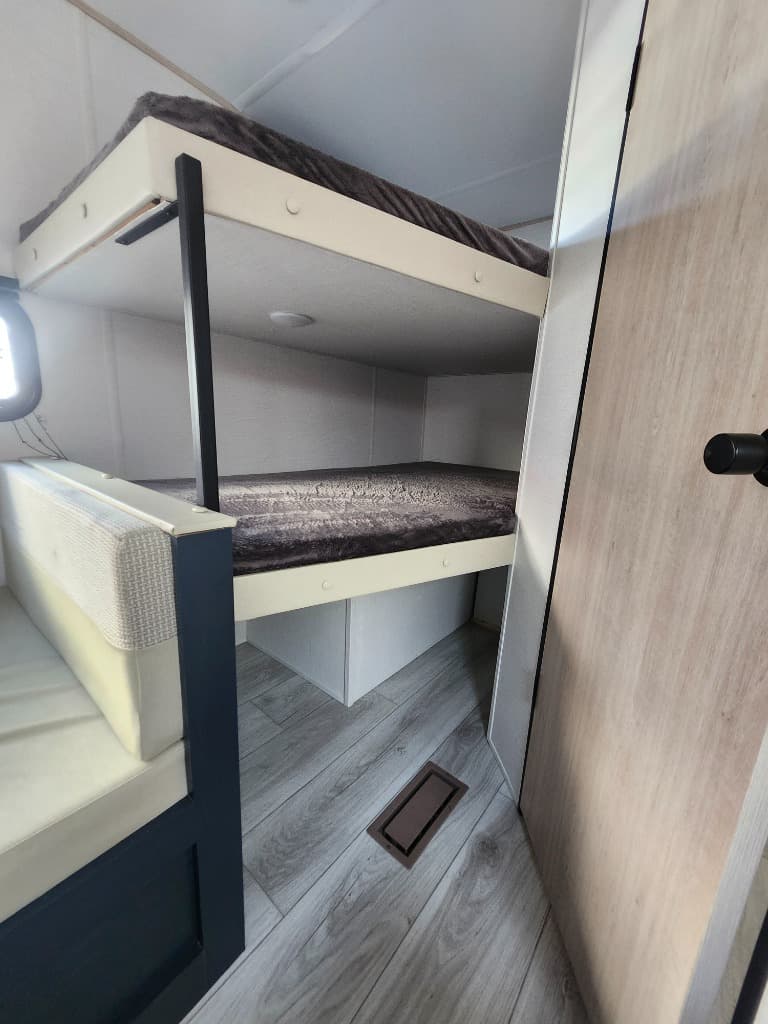 2025 Prime Time RV 2025 Prime Time RV Avenger - thumbnail 17