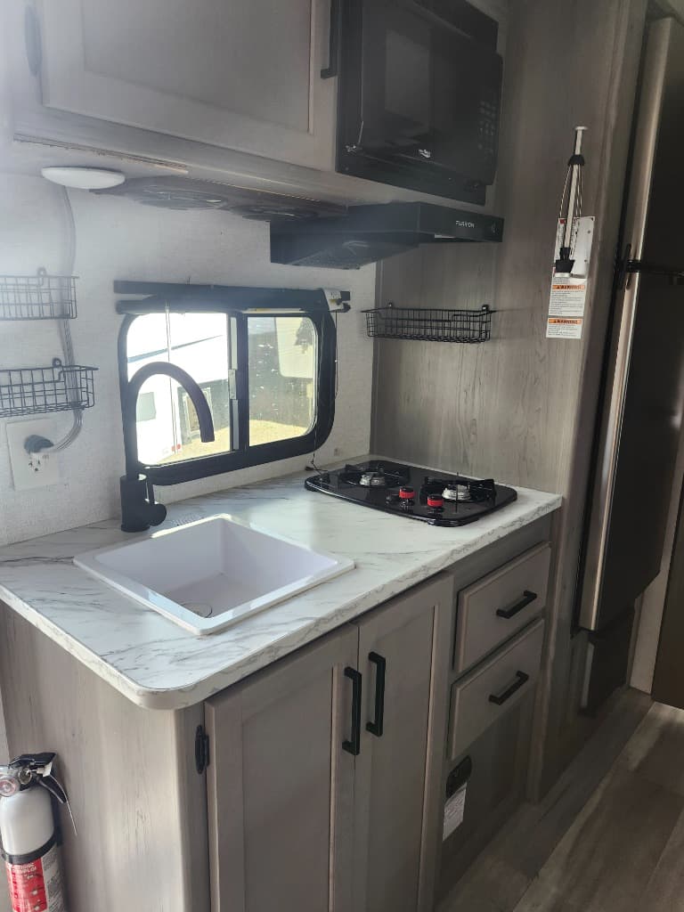 2024 Keystone RV 2024 Keystone RV Hideout Sport Single Axle - thumbnail 15