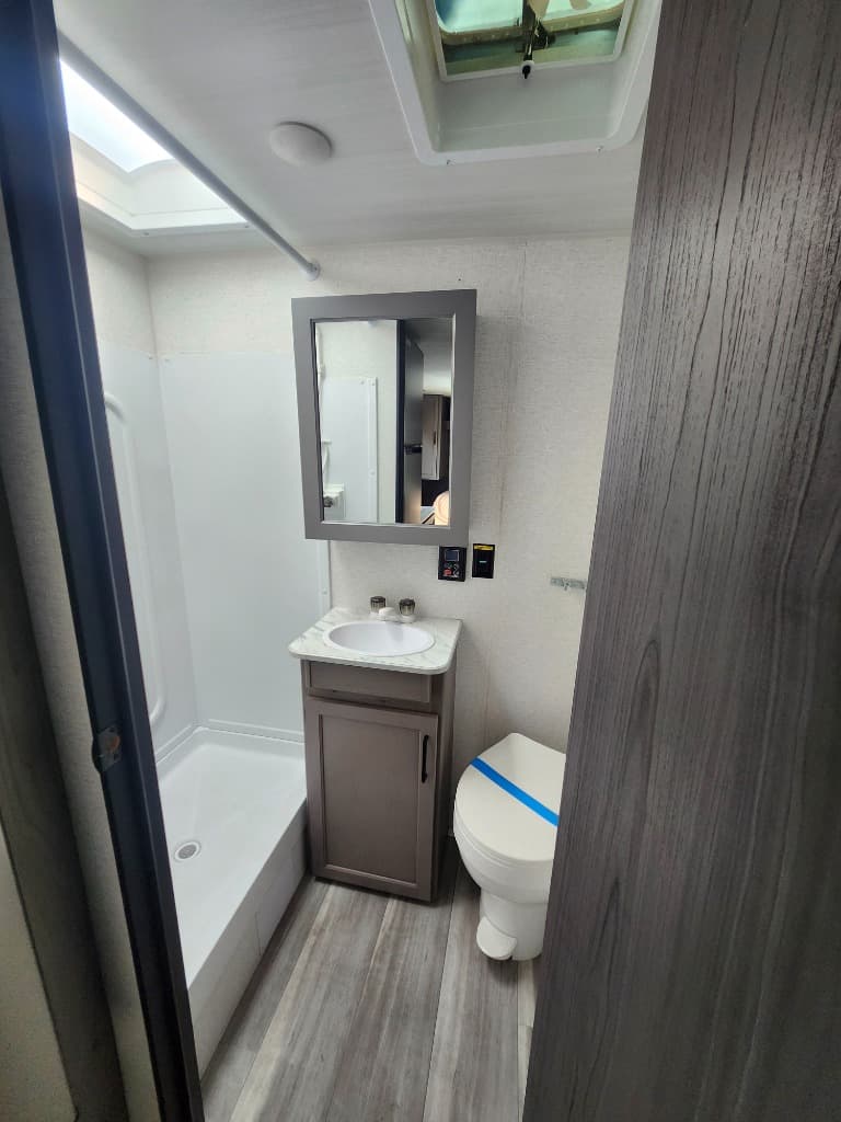 2024 Keystone RV 2024 Keystone RV Hideout Sport Single Axle - thumbnail 18