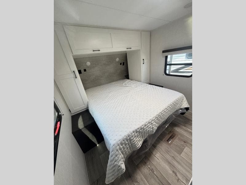 2025 Venture RV 2025 Venture RV Sienna - thumbnail 6