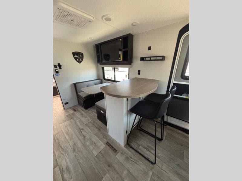 2025 Venture RV 2025 Venture RV Sienna - thumbnail 3