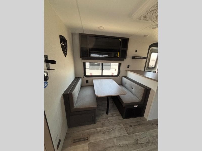 2025 Venture RV 2025 Venture RV Sienna - thumbnail 5