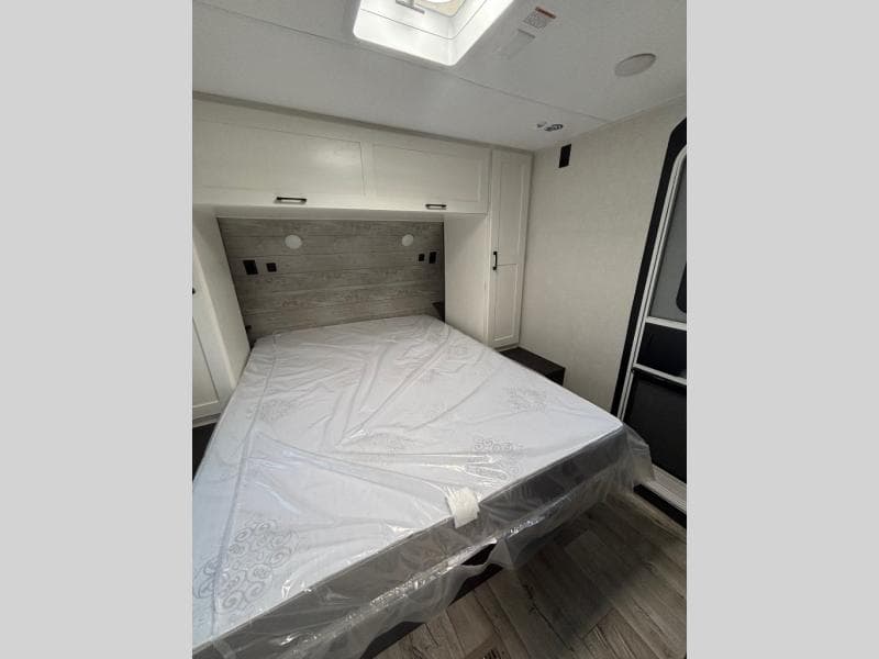 2025 Venture RV 2025 Venture RV Sienna - thumbnail 6