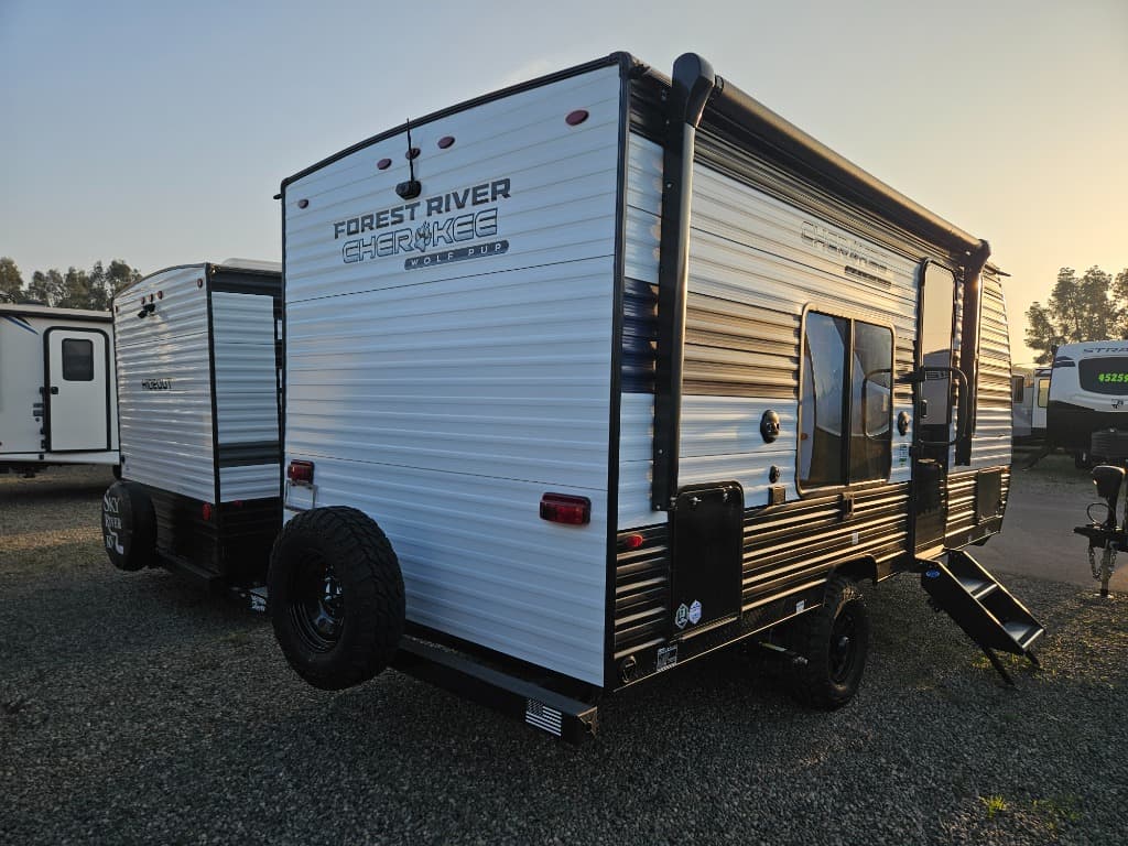 2025 Forest River 2025 Forest River Cherokee Wolf Pup - thumbnail 3