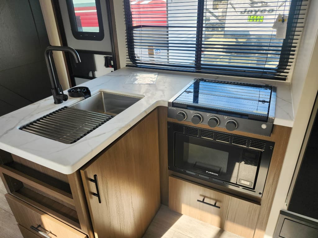 2025 Prime Time RV 2025 Prime Time RV Avenger - thumbnail 16