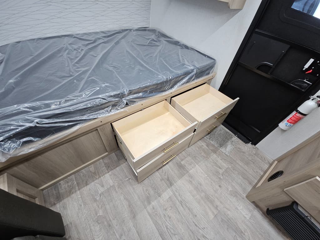 2025 Keystone RV 2025 Keystone RV Outback - thumbnail 31