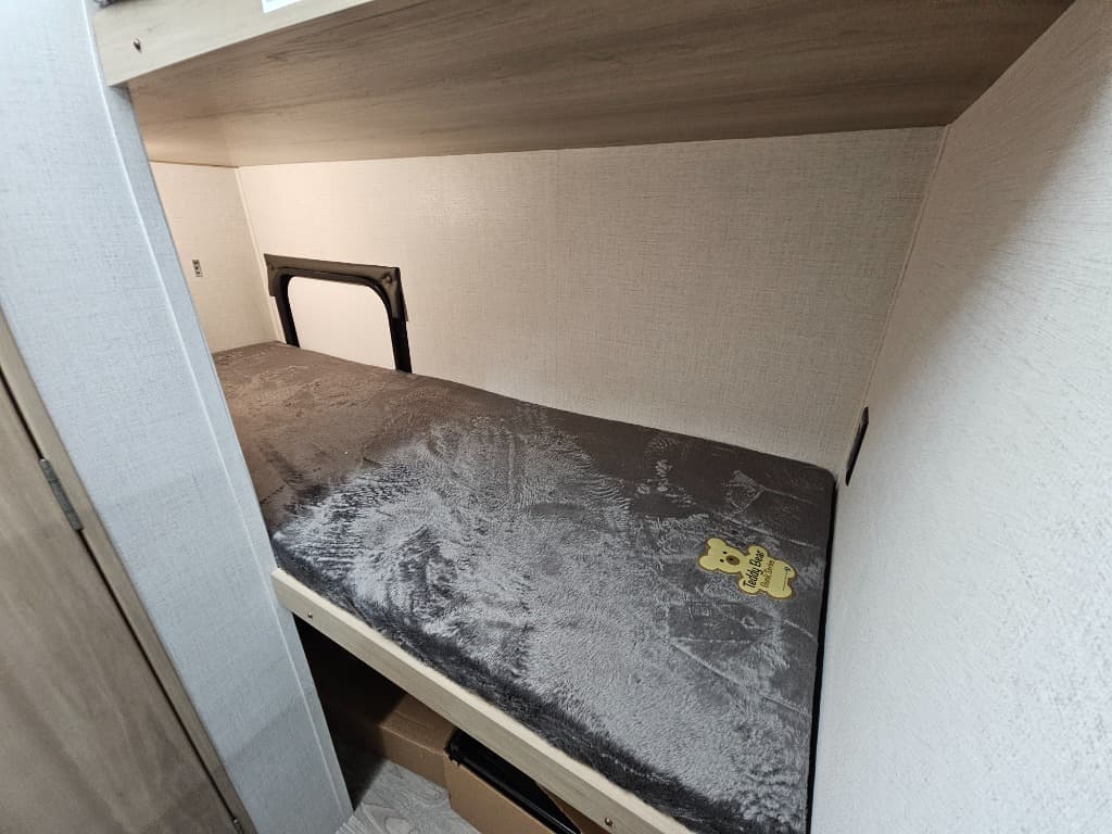 2025 Keystone RV 2025 Keystone RV Outback - thumbnail 39