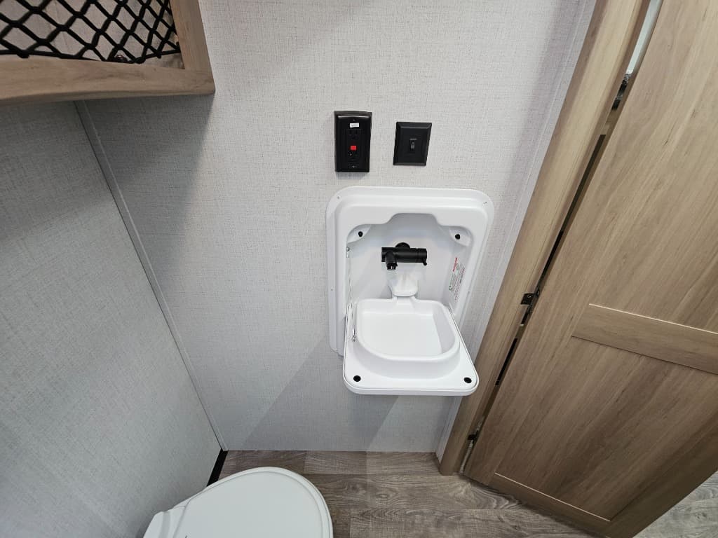 2025 Keystone RV 2025 Keystone RV Outback - thumbnail 44